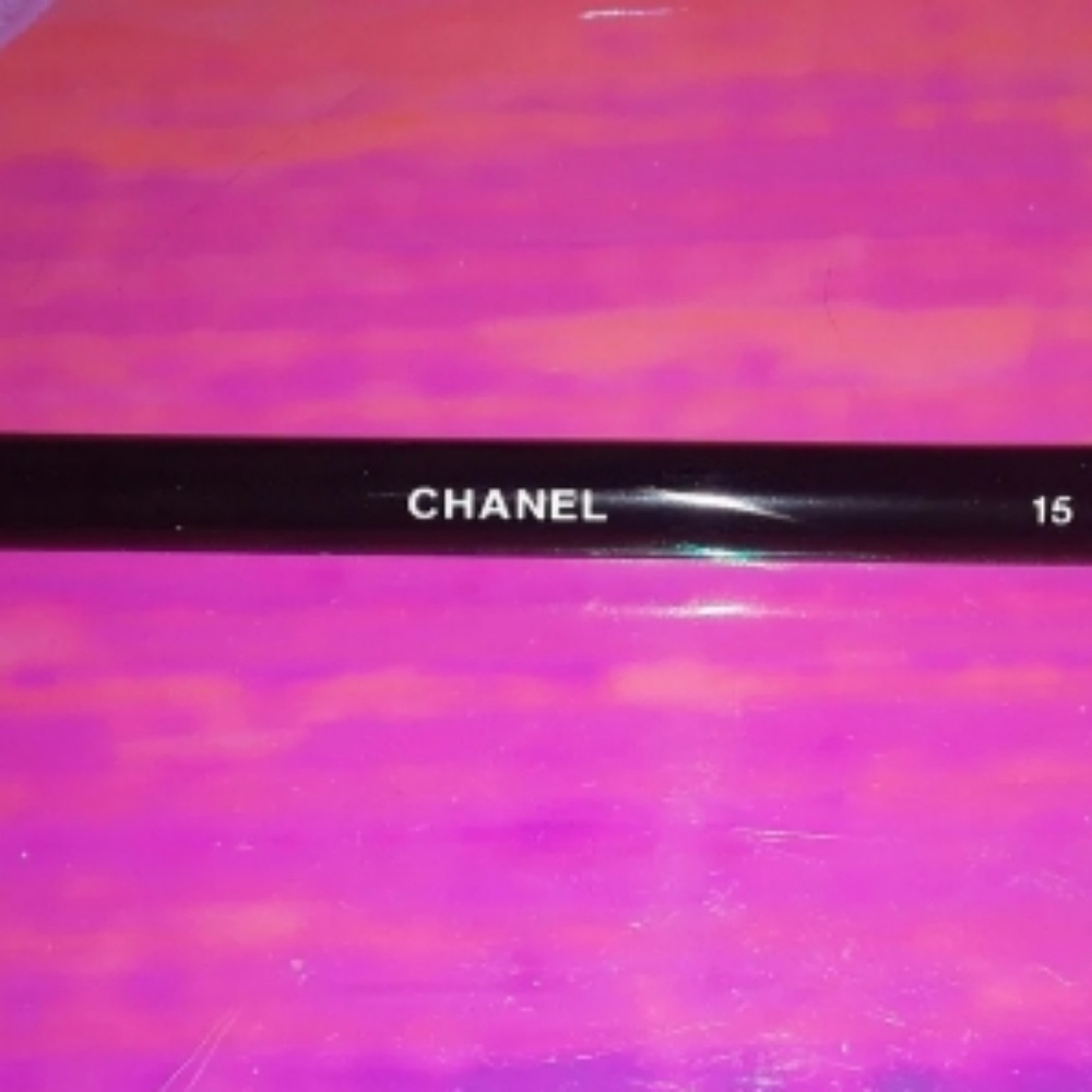 Chanel Brush #15